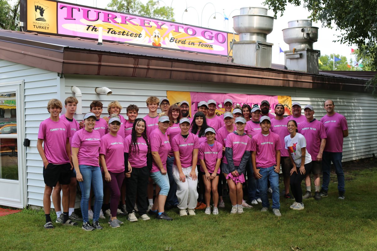 TurkeyToGo's tweet image. At Turkey To Go, it’s never just about the turkey—it’s about the people behind it. Each person brings their own story, their own energy, and together we create more than food—we create a tradition. This is Minnesota love, served up in every bite.