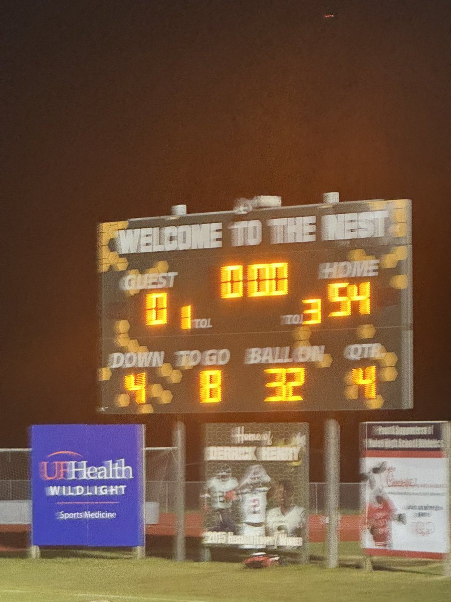 zerolimitja's tweet photo. https://t.co/AgddMiz2Pg
Highlights from pre-season game against Englewood High School
@coachkd15 @CoachLaryYHS @CoachOwens_YHS @ricks_coach @CoachTrav8 @YHS_HornetFB @LeeHomitz https://t.co/sR7RNRi8NH