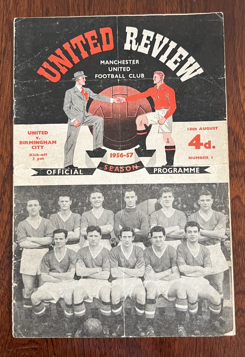 paulenglish1961's tweet image. 18th August 1956, The reigning Champions opened up their league campaign with a 2-2 at home to Birmingham City. Both of United’s goals that day were scored by Dennis Viollet. The Old Trafford attendance was 32,752. United were of course destined to retain their league crown that…