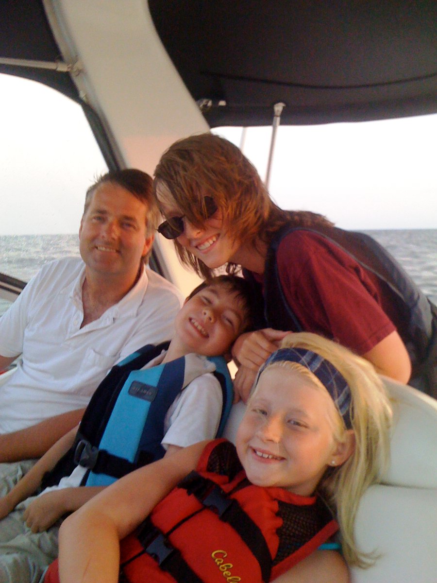 The ideal family experience is going boating! It's not the size of the vessel; it’s the memories you make being together.
#GoBoating #boats #boating #boatinglifestyle #boatinglongisland #loveboating #boatfun #longislandny #harborlife #kidsaboard⚓ #boatingkids #familyboating