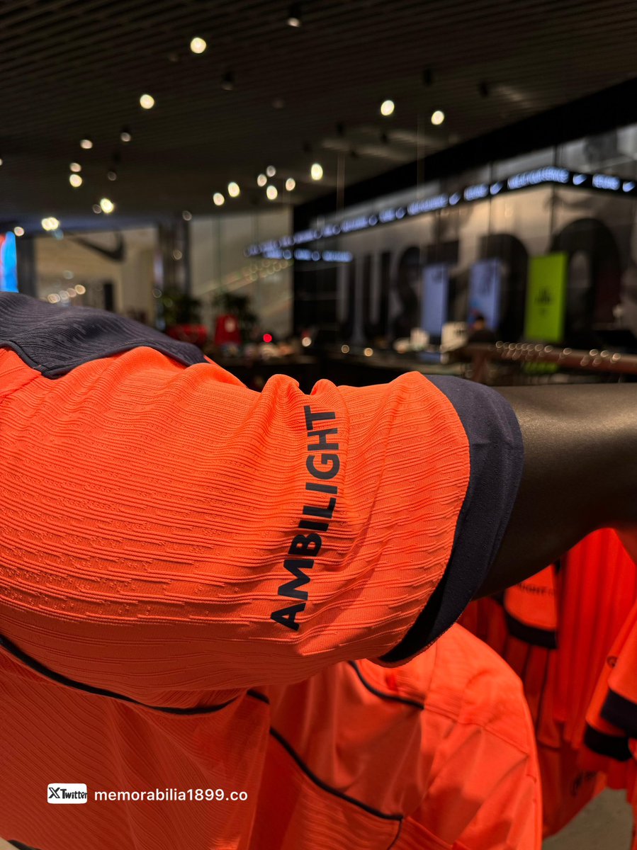🚨 The new 3rd kit on sale at a mall in Qatar.

— <a href="/memorabilia1899/">memorabilia1899.co</a>
