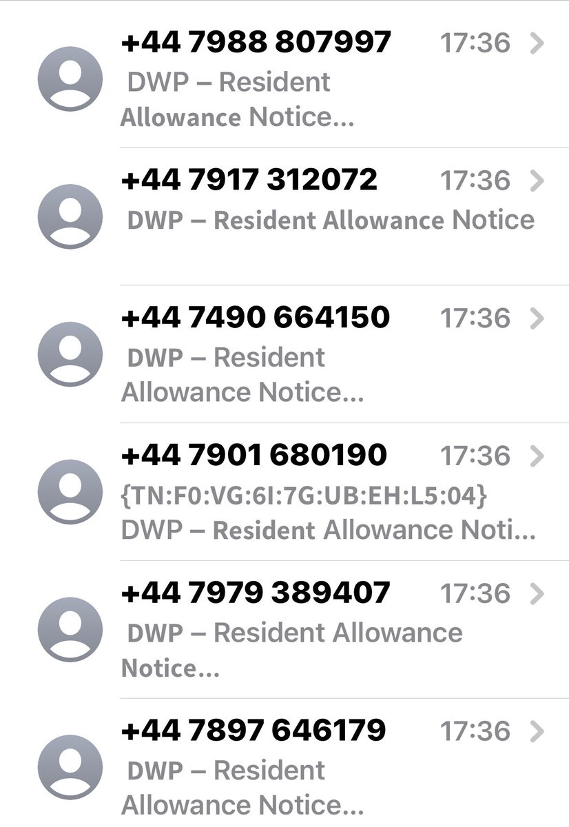 S0UNDK1LLAH66's tweet image. Those on #UC &amp;amp; other #DWP, a head’s up. I’m paid next tomorrow (I’m crippled - don’t judge!). And I had 21 (😱) texts total from these numbers. Placeholders had different emoji types. And none had a £ by 300 value. I’m not even eligible for #winterfuelallowance as 60 next yr. 1/2