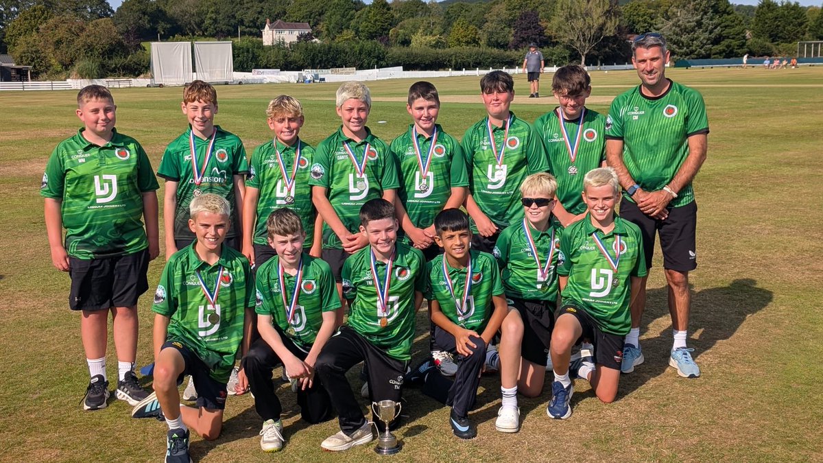 AmmanfordCC's tweet photo. Balch 💚

A successful Sunday for the Club’s junior sides, with the Under 11s winning the League Cup and the Under 13s ending as runners up in their final.

Our Future. Ein Dyfodol.

#ForgedInGreen https://t.co/LnoaLqIDsb