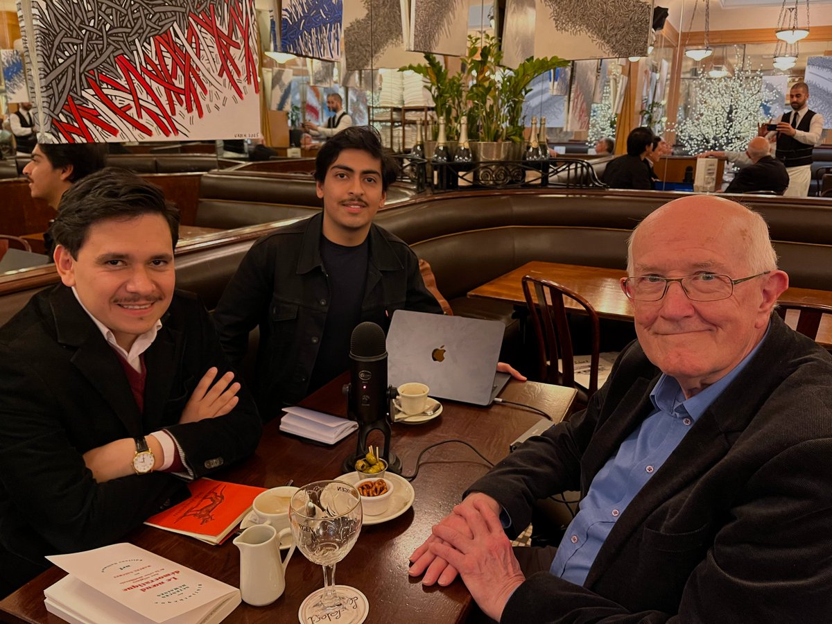 Hace unas semanas tuve el gusto de conversar con Marcel Gauchet, amable y brillante historiador. Junto con mi amigo David, lo entrevistamos sobre política mexicana y francesa, populismo, violencia criminal y el proyecto de la democracia. Los invito a leerla 👌