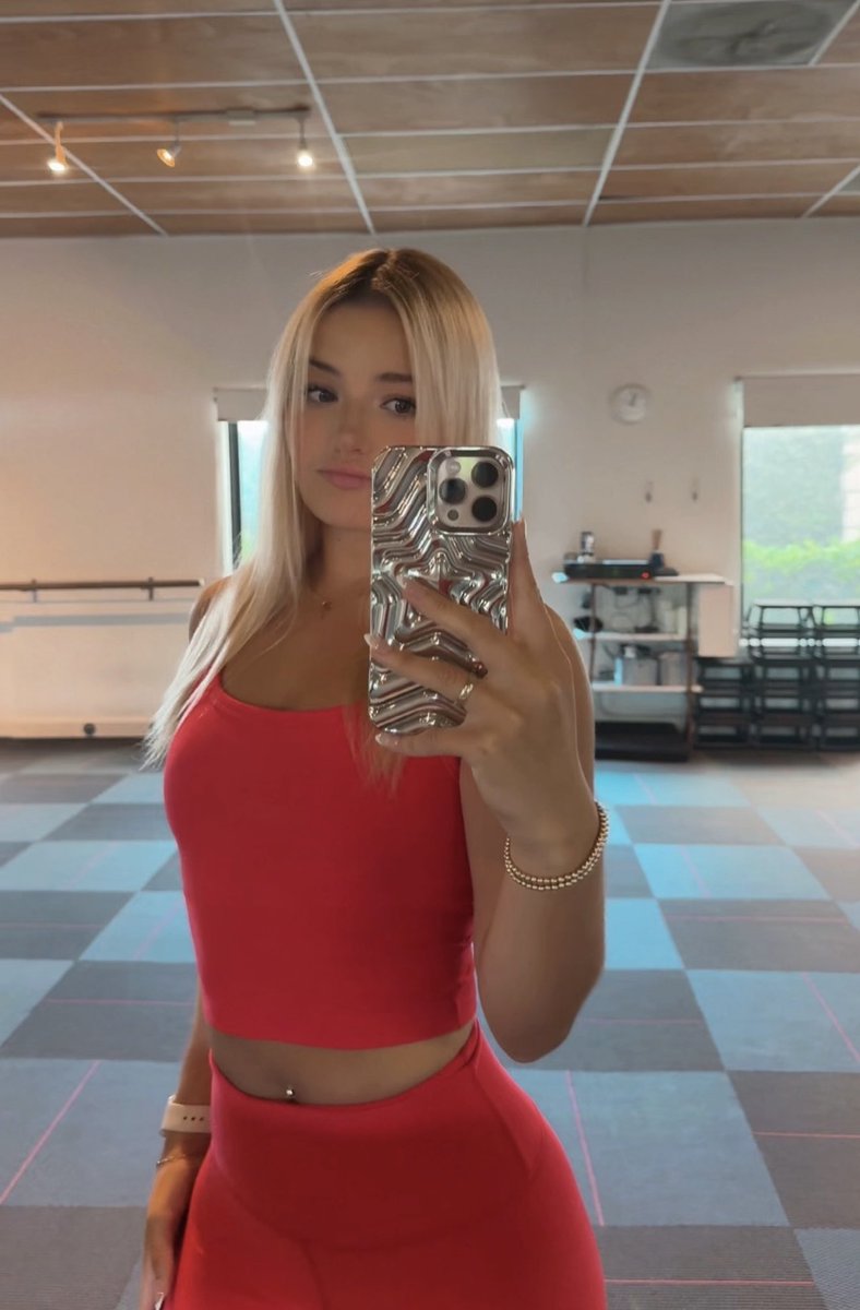 Camilluh tweet media