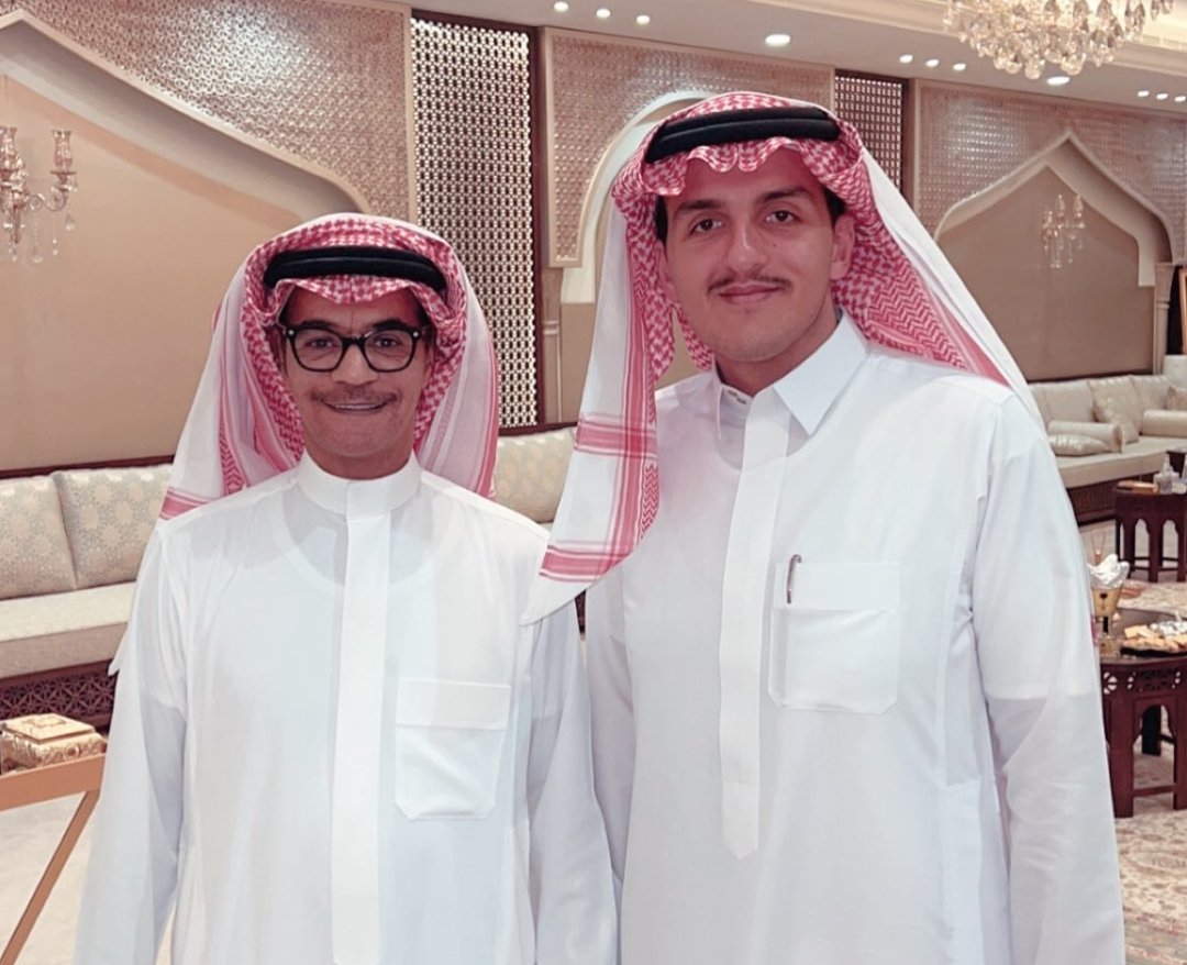 almazjaji55's tweet photo. رحم الله الموسيقار والملحن الكبير
 #أحمد_الفهد الذي ترك بصمة خالدة في وجدان الساحة الفنية وارتقى بأعماله الراقية
 تلك التي جمعت بينه وبين #فنان_العرب ونجوم الخليج لتظل شاهدة على ذوق رفيع وفن أصيل https://t.co/U3rH6Bsznm