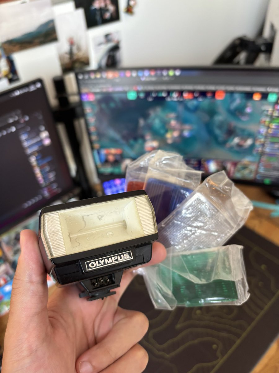 Je restaure des appareils photos argentiques que je revends ensuite à des prix raisonnables ! 👋

Petite sélection de ce que je m’apprête à mettre sur Vinted/LBC si ça intéresse du monde 😁