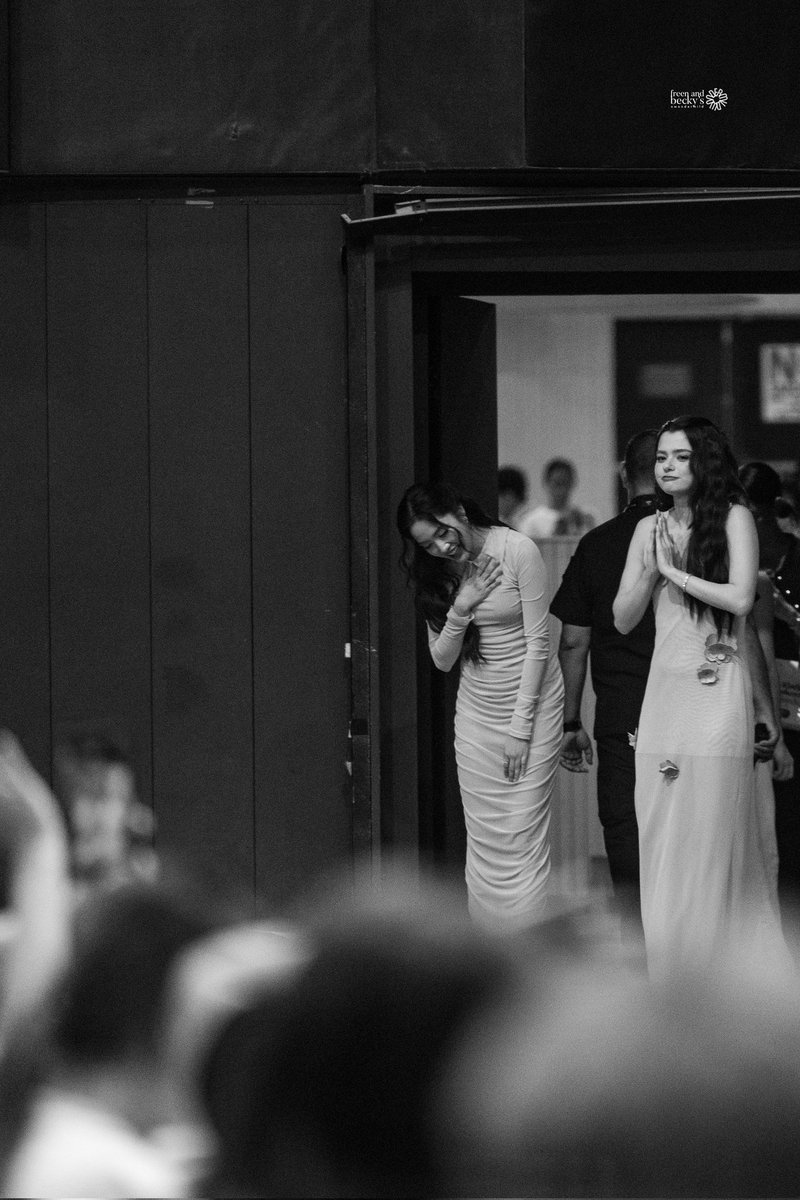 PSac_FreenBecky's tweet photo. Las personitas mas agradecidas del mundo 🥹

FREENBECKY READY TO SHINE
#BlackmoresxFreenBeck 
#FreenBecky #ฟรีนเบค
#srchafreen #beckysangels
#centralwOrld https://t.co/fbKCFHfUoo