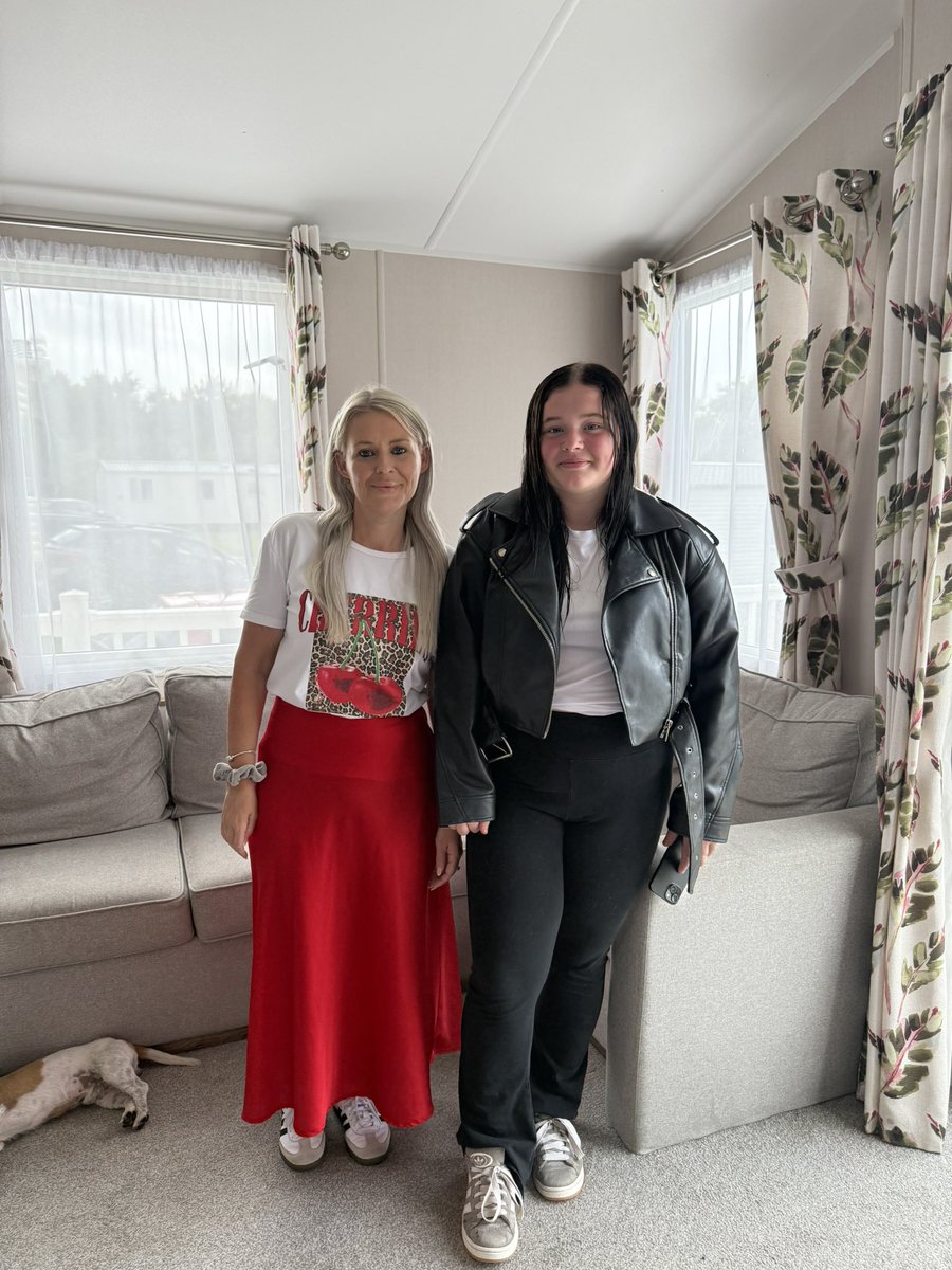 lauraabdn's tweet image. If anyone has seen my Kyra today please get in touch no one has seen her since before 9am we are worried sick one in leather jacket and hard rock hoodie