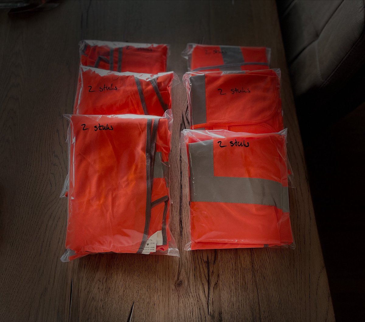 ⚠️Safety first! 
Misschien  niet het eerste waar jíj́ aan denkt maar dat hoeft ook niet. Daar zijn wij voor: ontzorgen! 🦺

#veiligheid #Daf #oldtimer #ontzorgen