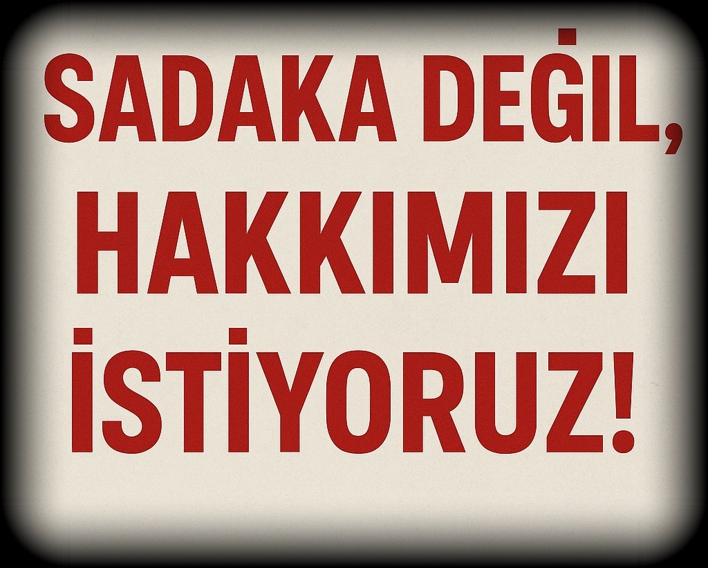 cezaevi_Sen's tweet photo. #VakıfbankAdaleteGel
‼️ 215.000 Adalet Bakanlığı çalışanına 90 Bin TL gibi komik bir teklif sunmak, emeğimizle alay etmektir.

⚖️ Adaletin yükünü sırtlayan bizler bu alaycı tavrı asla kabul etmiyoruz!
📢 İhalenin ertelenmesi, hakkımızı arama kararlılığımızı daha da güçlendirmiştir.

👉 Talebimiz nettir: 300 Bin TL’den aşağısı kabul edilemez. 

Emeğimizle alay edenleri, adaletin çalışanları asla affetmez!