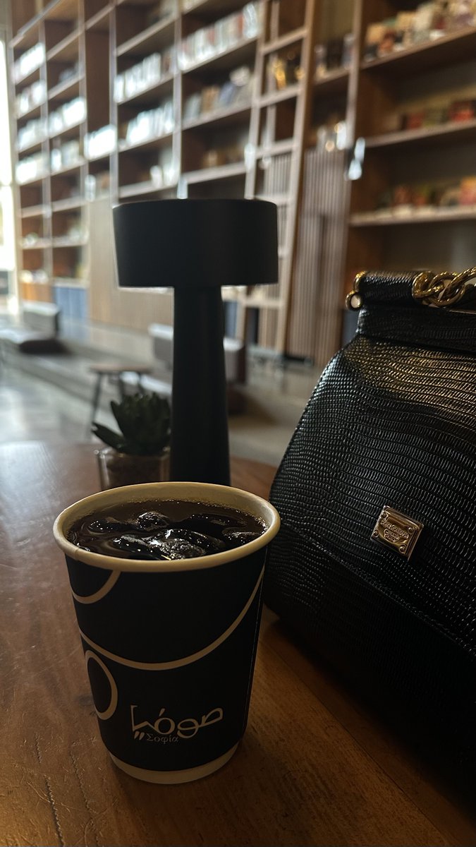 ابتسمي.. العالم يحتاج ابتسامتك ❤️