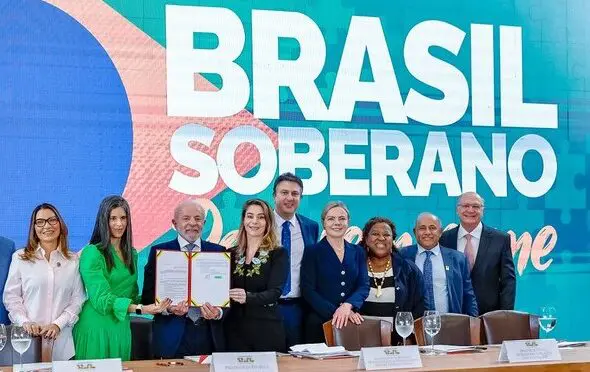 Em avanço da agenda pró-aborto, Lula revoga decreto que protegia crianças desde a gestação

bit.ly/4lBtsJs