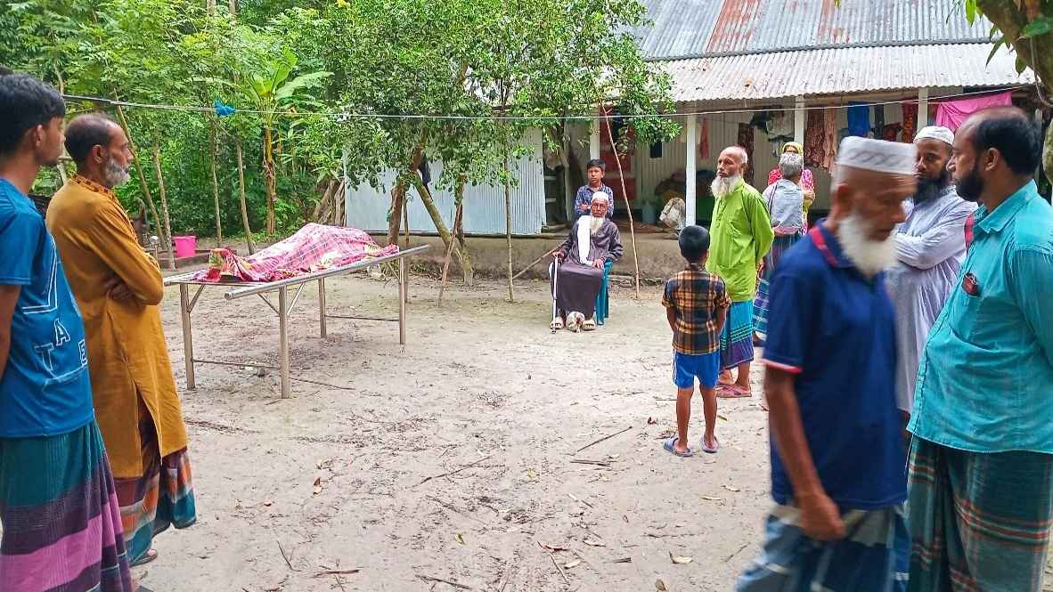 নড়াইলে সাপের দংশনে ইজিবাইক চালকের মৃত্যু