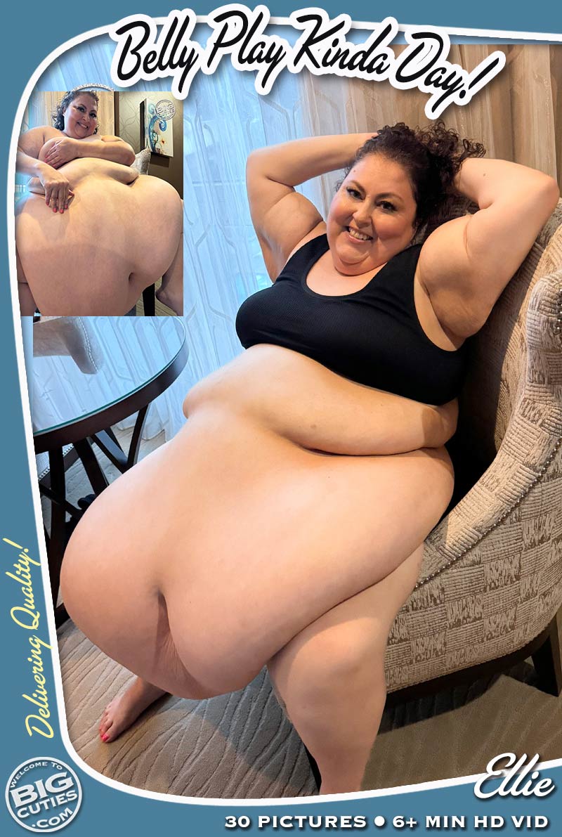 BigCutie Ellie--DOUBLE Update!! Belly Play Kinda Day! and This Piggy Can't Get Enough!
bigcuties.com/blog/?p=37003