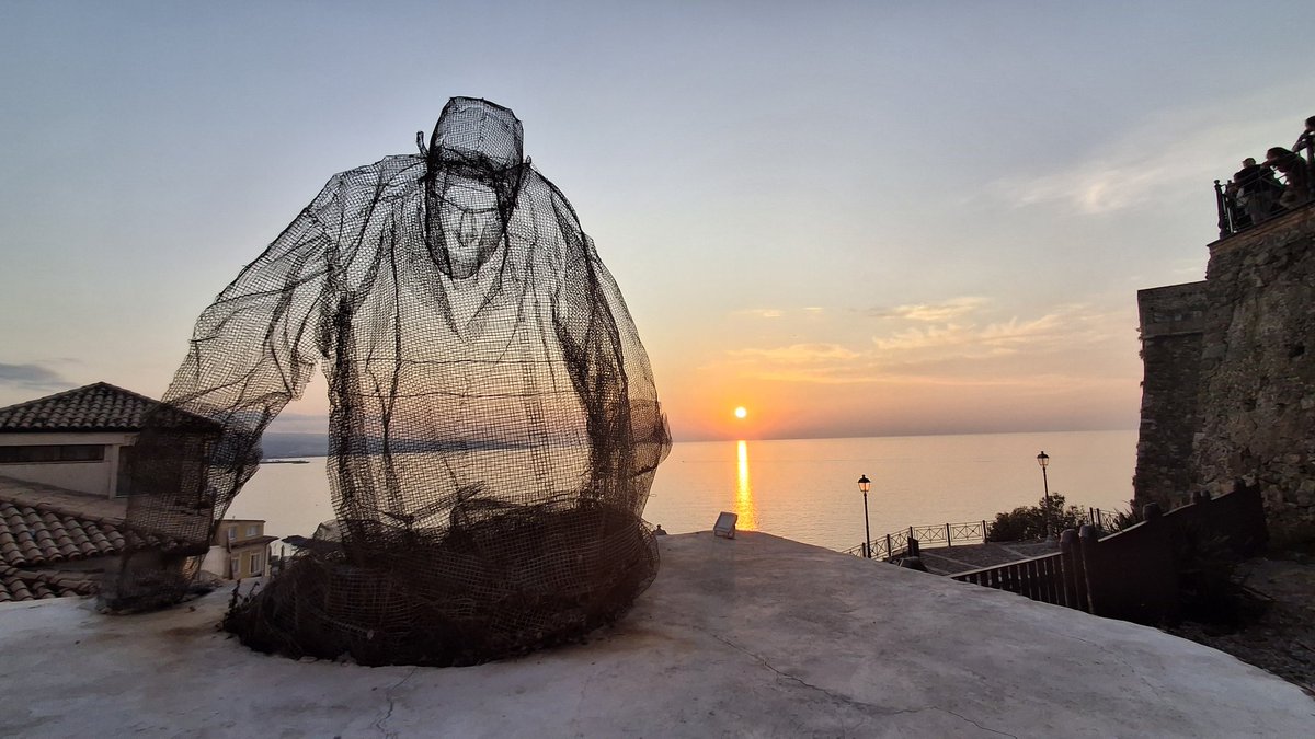 Alex19Francesco's tweet image. L'uomo e il mare
#Pizzo #Calabria #Vacanze
