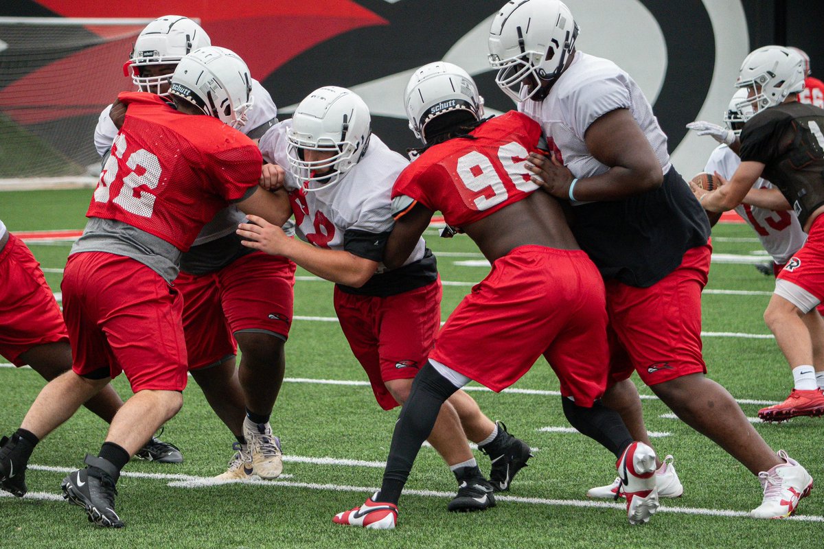 Red Hawk Football tweet media