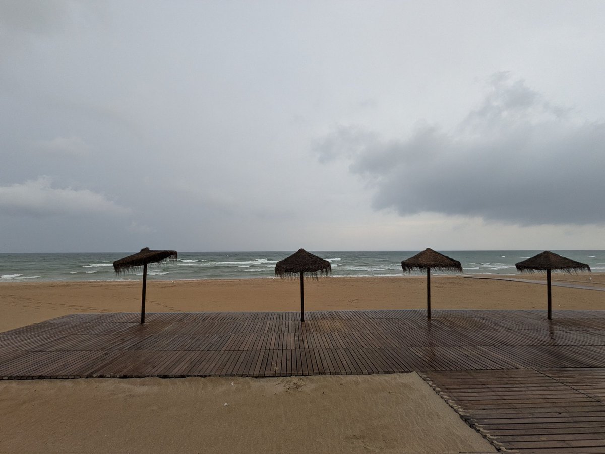carles3ribera's tweet photo. Algo de pluja a La Safor. https://t.co/FmOBXoRMsQ