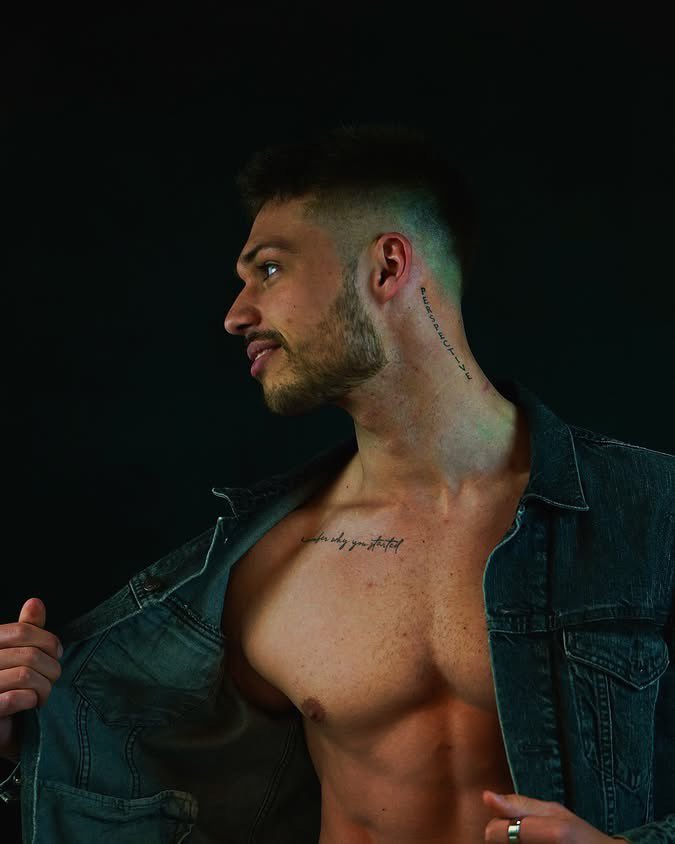 konradhawkins's tweet photo. π₯΅π₯΅ #sexyboy #gayboy #gayfriendly #bomec https://t.co/KSTIo1Typ4