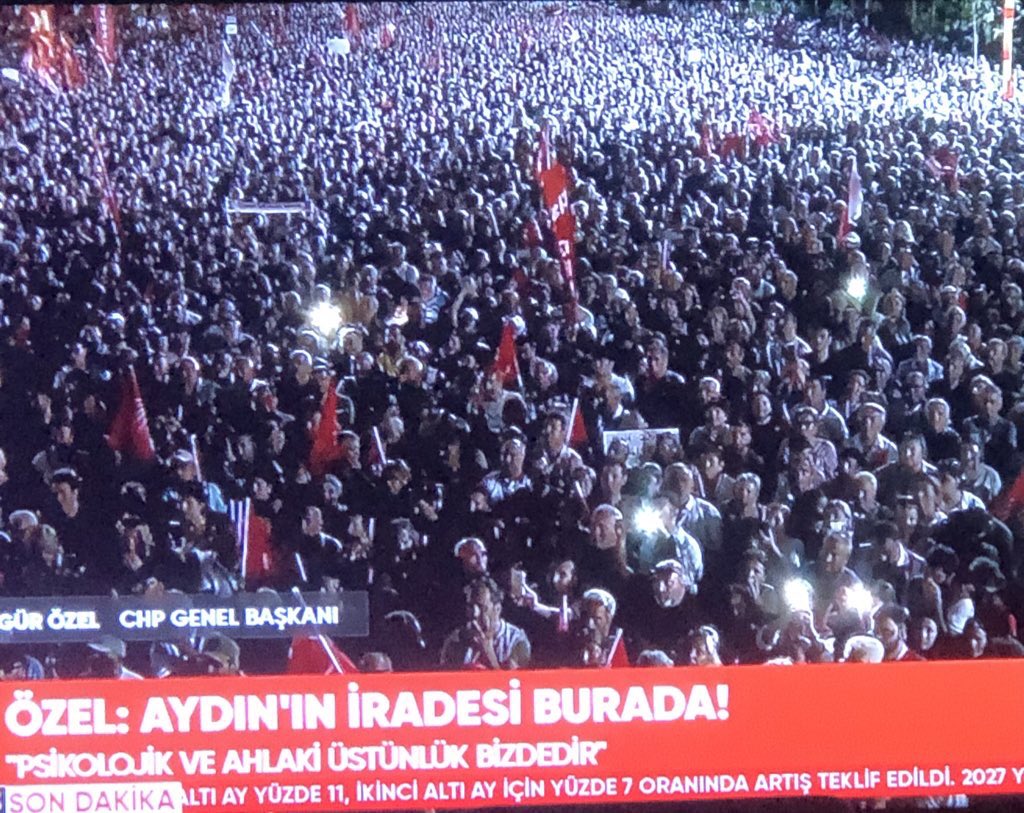 Aydın’a bakın, çiçek gibi ❤️

#aydınmitingi