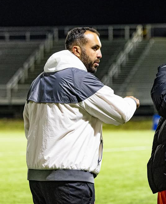 OVCSports's tweet photo. First-year @EiuMens_soccer head coach @ruyrvaz made building the foundation and culture of the EIU program a priority from the time he was hired. ⚽

Full interview: https://t.co/ede7p3eygc

#OVCit | #EIUBleedBlue https://t.co/py9dBiUv7O