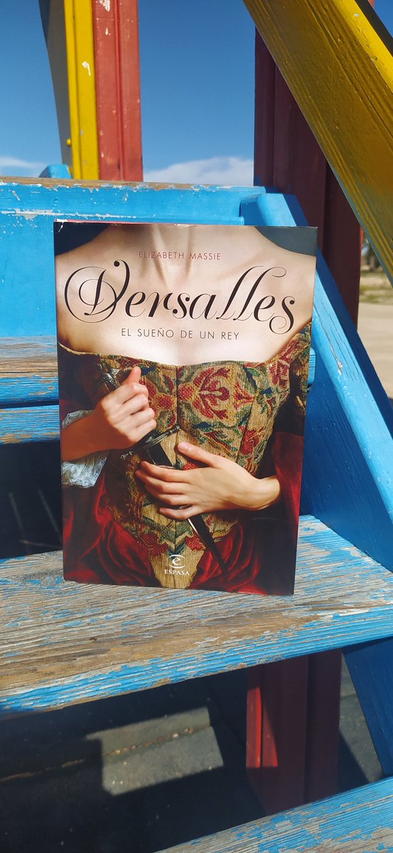 BiSanBel's tweet photo. Vamos a leer...: Versalles, el sueño de un rey  https://t.co/SwaX0JhbVG
#mislecturas #vamosaleer #reseñas https://t.co/mAlTrufWls