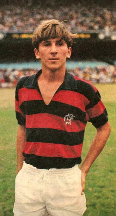 FootballRetroPlus (@robertmdaws) on Twitter photo Young ZICO in 1971 Young ZICO in 1971