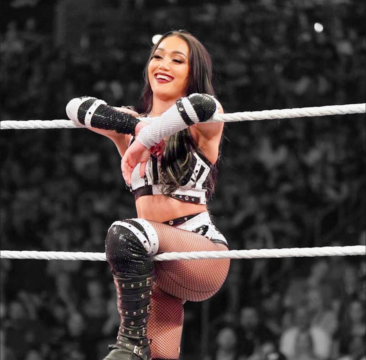 YesusCamacho's tweet image. Happy #MondayNightRox 😏. #JudgmentDay #WWERaw