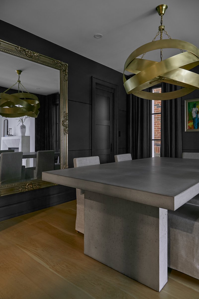 anthonyhandcast's tweet image. Looking for a seat at the table?

This concrete table centers the room with quiet confidence, with its smooth surface and minimalist design!

Colour: Natural
Texture: Smooth

Photography by Natalie Hayes 

#customconcrete #concretetable #diningtable #interiordesign