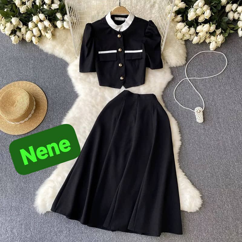 First and second frame 25 000frs 

Third and fourth frame 15 000frs 

#PerpsyFashion 

Location Dla 

Delivery Nationwide 

Please retweet and tag corporate ladies