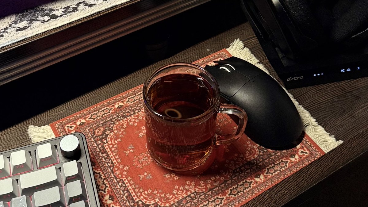 الجلسه الي تجلسها بينك وبين نفسك 
بعد ما استوعبت أنك فعلا غبي 
علشانك طيب بزياده🤙🏻