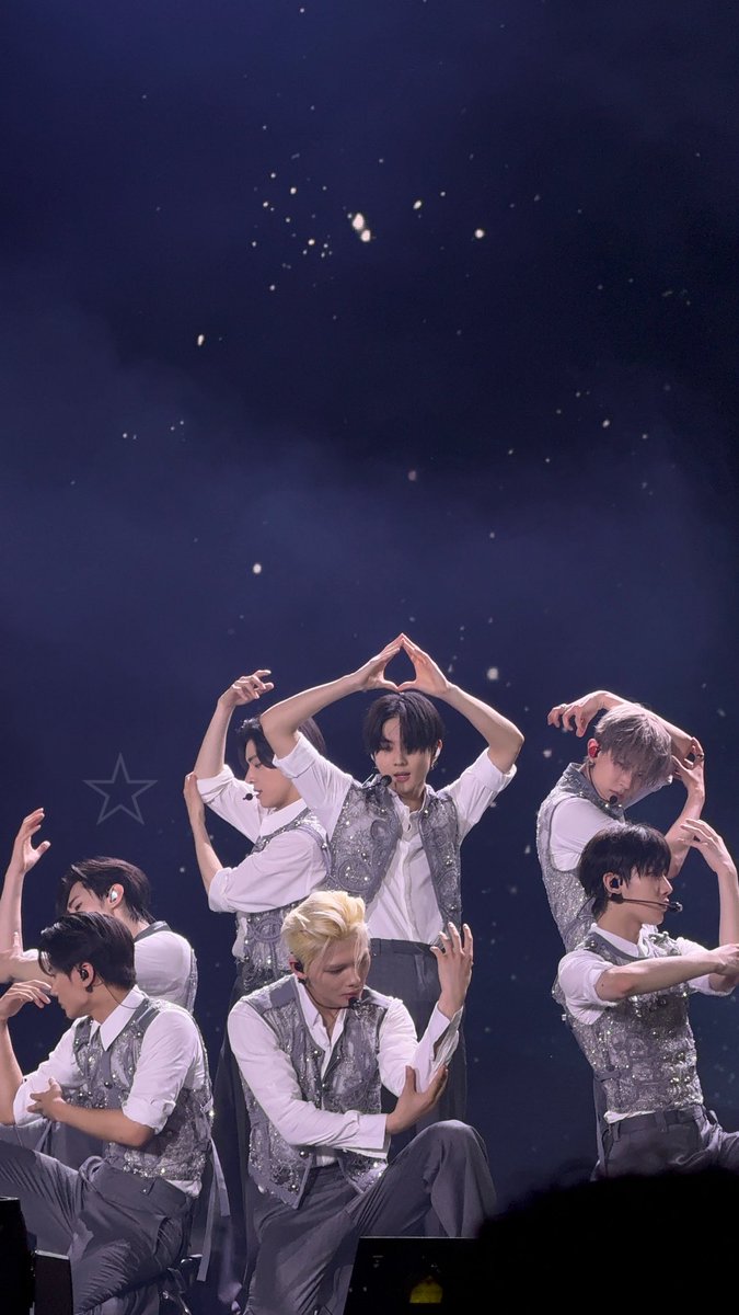 toraozzn's tweet photo. i miss you already enhypen… my fav moonstruck photo i took :(( https://t.co/OhwSd6ulOK