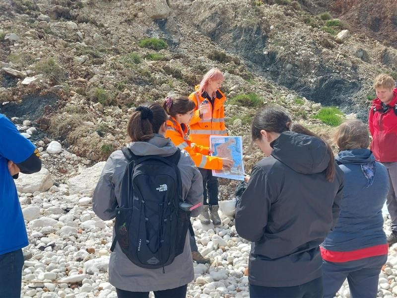 British Geological Survey (@britgeosurvey) on Twitter photo Join us from 12 to 14 September at the 58th Earth Science Teachers' Association (ESTA) Annual Conference, for 3 days of learning, networking, & fun!
We'll be running a mapping workshop, & <a href="/CliveBGS/">Clive Mitchell 💙</a> will be Saturday's after-dinner speaker.
More details:
eventbrite.co.uk/e/the-58th-est… Join us from 12 to 14 September at the 58th Earth Science Teachers' Association (ESTA) Annual Conference, for 3 days of learning, networking, & fun!
We'll be running a mapping workshop, & <a href="/CliveBGS/">Clive Mitchell 💙</a> will be Saturday's after-dinner speaker.
More details:
eventbrite.co.uk/e/the-58th-est…