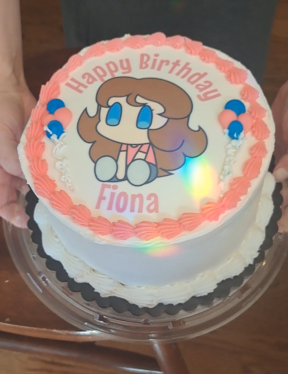 Fionaistired tweet media