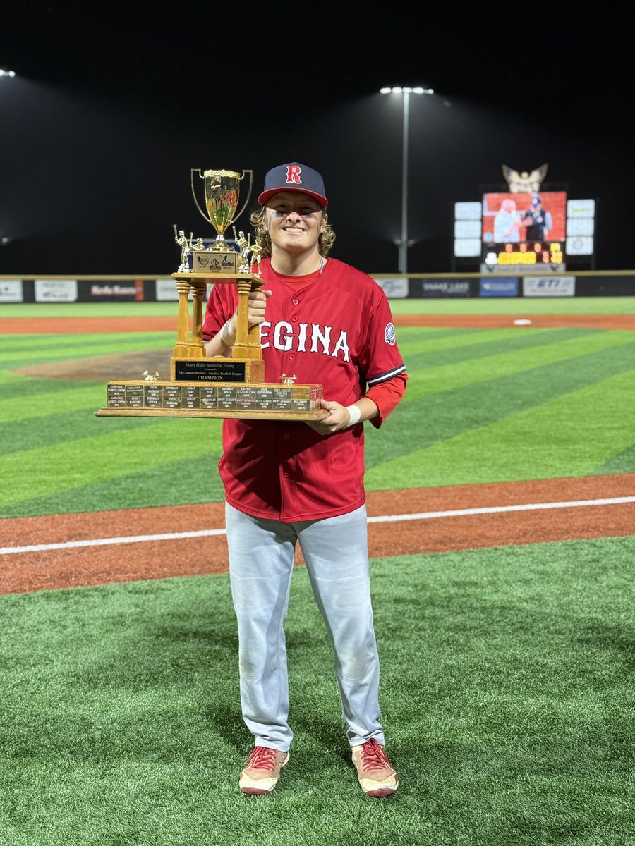 JasonSimard7's tweet photo. @UMSLBSB Next up GLVC championship https://t.co/36njAhYExd