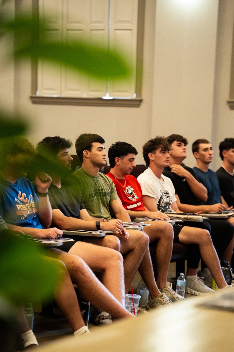 𝐓𝐡𝐞 𝐉𝐨𝐮𝐫𝐧𝐞𝐲 𝐬𝐭𝐚𝐫𝐭𝐬 𝐭𝐨𝐝𝐚𝐲.

#bluecollarball | #jOURney