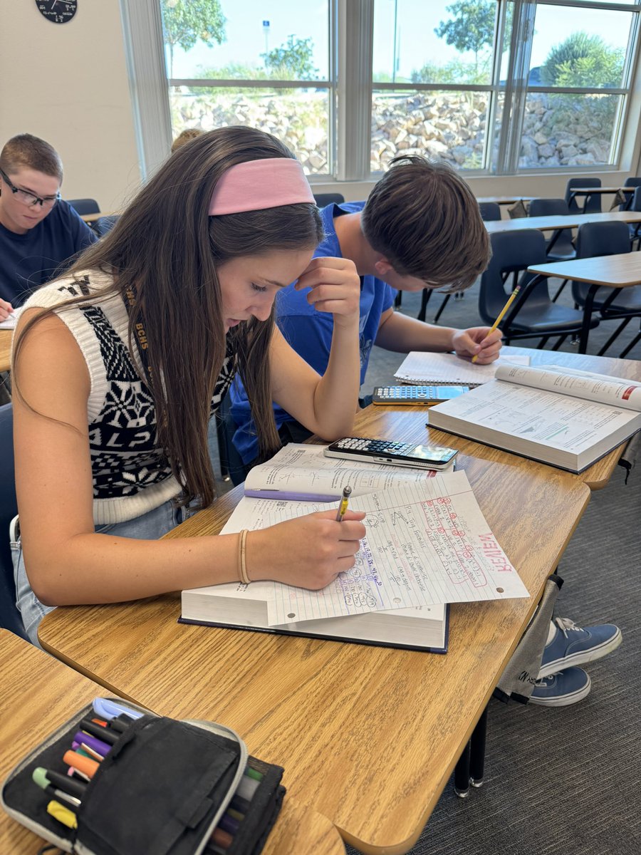boulder_hs's tweet photo. 🔢 AP Calculus students are brushing up on trigonometric functions—strengthening their foundation for the challenges ahead. #BCHS #APCalculus #MathMatters https://t.co/ZgZQ3cpdTH