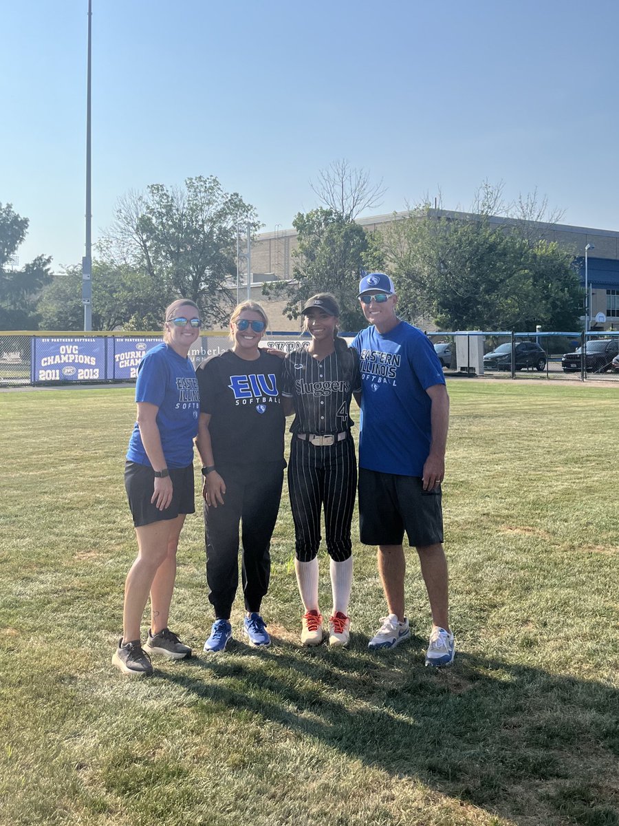 I had a great time at <a href="/EIU_Softball/">Eastern Illinois Softball</a> camp yesterday. I appreciate all the coaches and players for making it a great experience! <a href="/Coach_KPaulson/">Kristi Paulson - EIU Softball</a> <a href="/coachDp16/">Dan Paulson</a> <a href="/SluggersBrewer/">Louisville Lady Sluggers Brewer 16U</a>