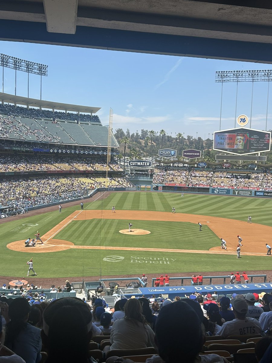 LukeAnderson07's tweet photo. Dodger games https://t.co/b0zJo1f8ic