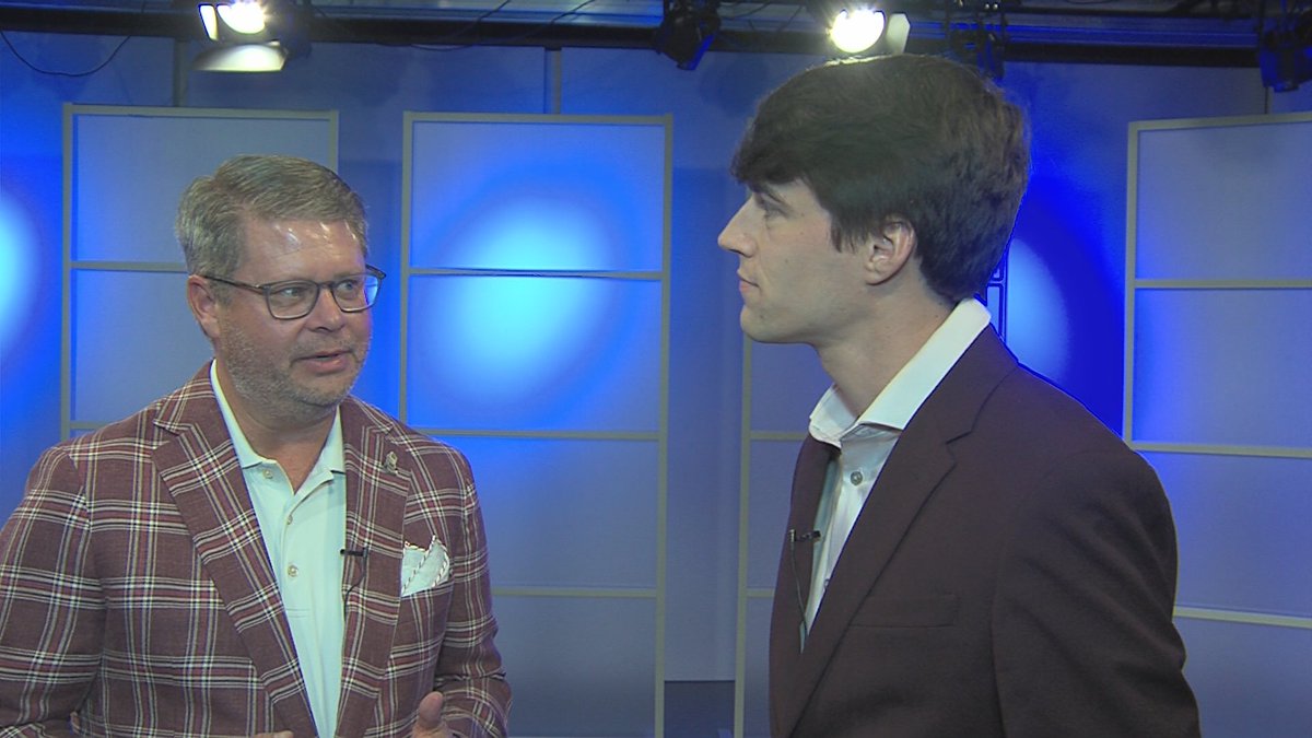 Alex Boothe (@alexboothetv) on Twitter photo Enjoyed catching up with the voice of Alabama Football, <a href="/UA_CTSN/">Crimson Tide Sports Network</a> Director of Broadcasting <a href="/CStewartSports/">Chris Stewart</a>.
Full interview with Chris will air during the 2025 premiere of <a href="/WVUA23Sports/">WVUA 23 Sports</a> "Football Friday" hosted by <a href="/garyharris_wvua/">Gary L. Harris</a> this Friday night at 10:30. Enjoyed catching up with the voice of Alabama Football, <a href="/UA_CTSN/">Crimson Tide Sports Network</a> Director of Broadcasting <a href="/CStewartSports/">Chris Stewart</a>.
Full interview with Chris will air during the 2025 premiere of <a href="/WVUA23Sports/">WVUA 23 Sports</a> "Football Friday" hosted by <a href="/garyharris_wvua/">Gary L. Harris</a> this Friday night at 10:30.
