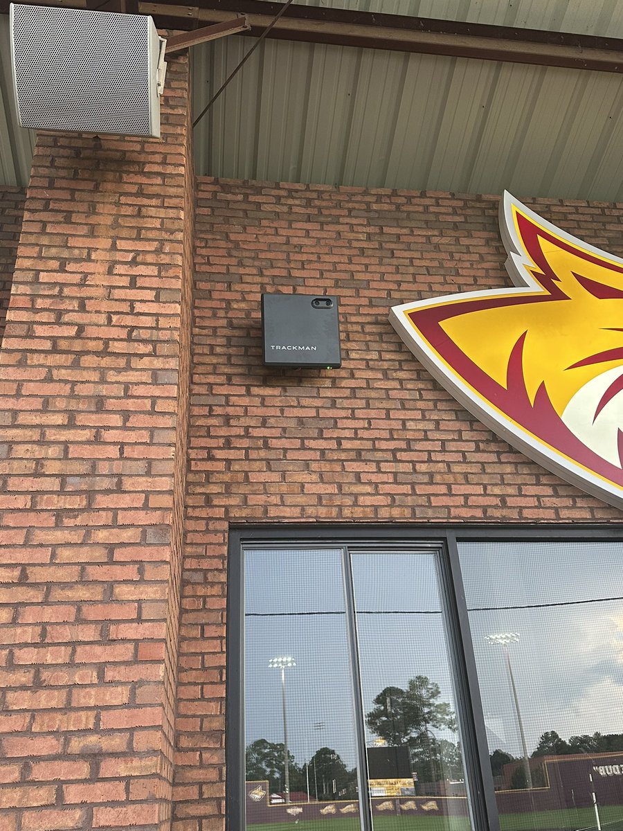 Install Day! 

<a href="/TrackManBB/">Trackman Baseball</a> x <a href="/PRCC_Baseball/">Pearl River Baseball</a> 

#RRR