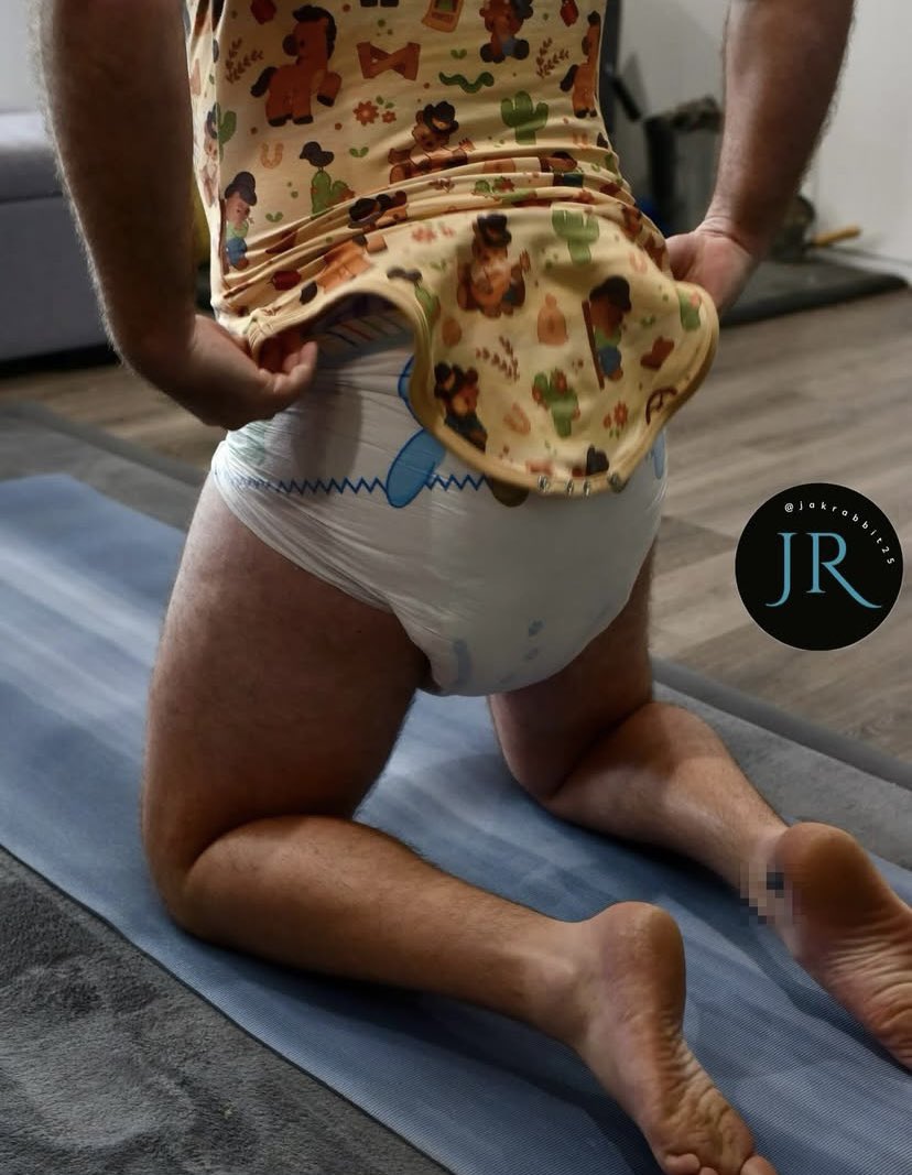 Welcome to the Wild Wet? West 🤭🐴

Wild Wild West onesies available <a href="/totallyozzytots/">TotallyOzzyTots</a> 🧲🐴

📸: <a href="/jakrabbit25/">JakRabbit25</a>