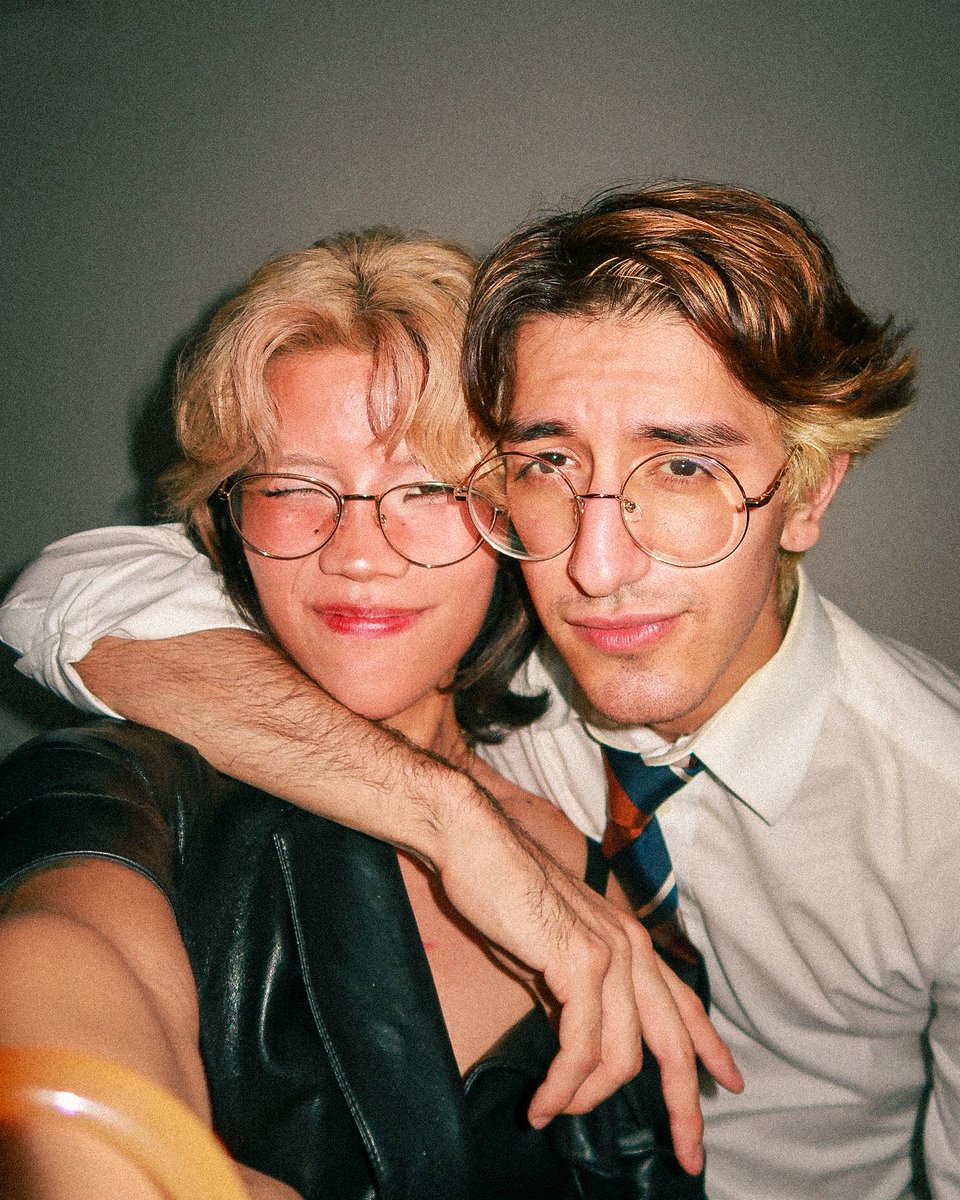 we did not intend to match our hair and glasses
