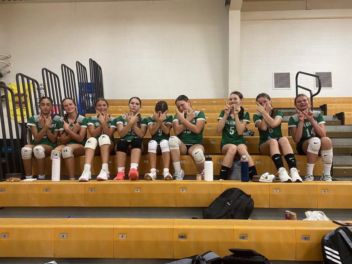 My 7th grade girls with their first win of the season!! so proud!!🏐🫶🏻