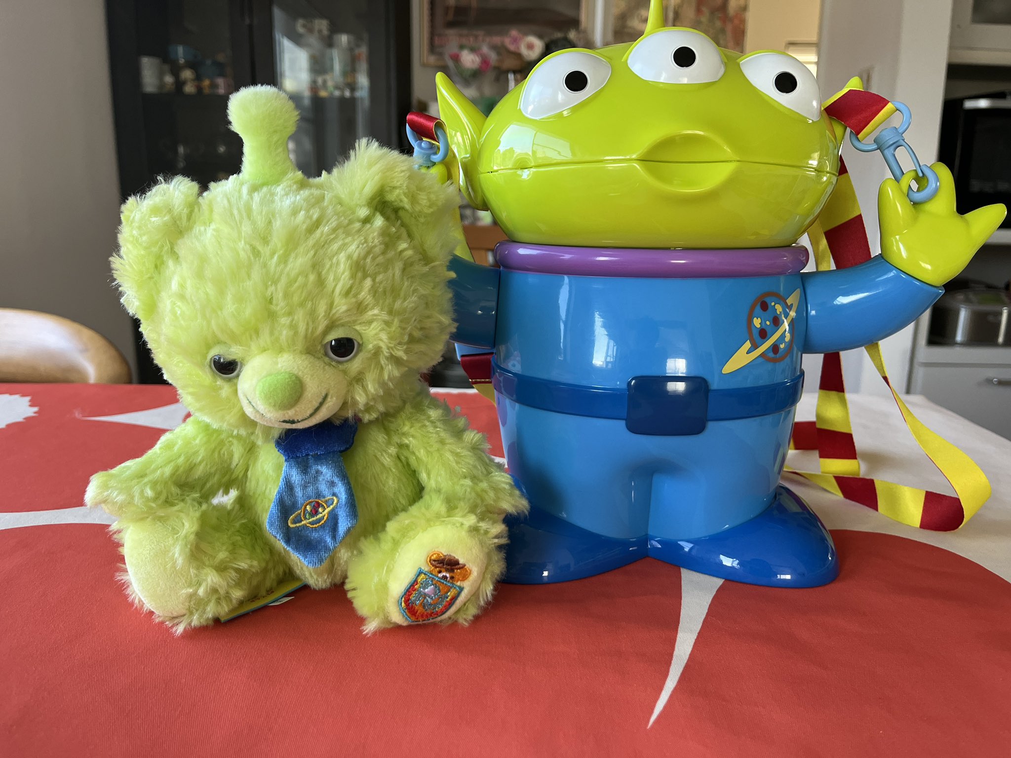 リトルグリーンメン - Search / X