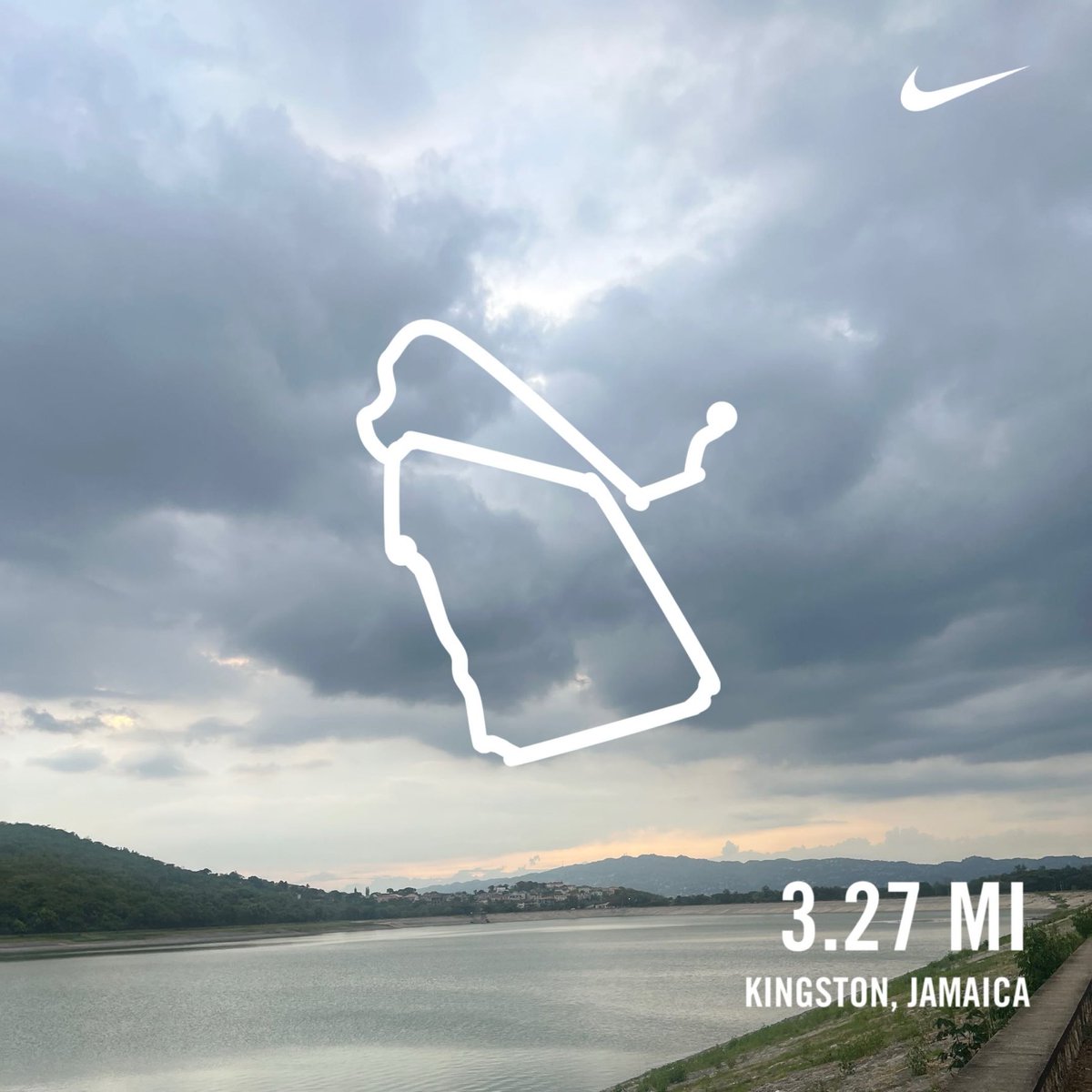JavonoNicholson's tweet photo. #runclub https://t.co/evyXcOcXlO
