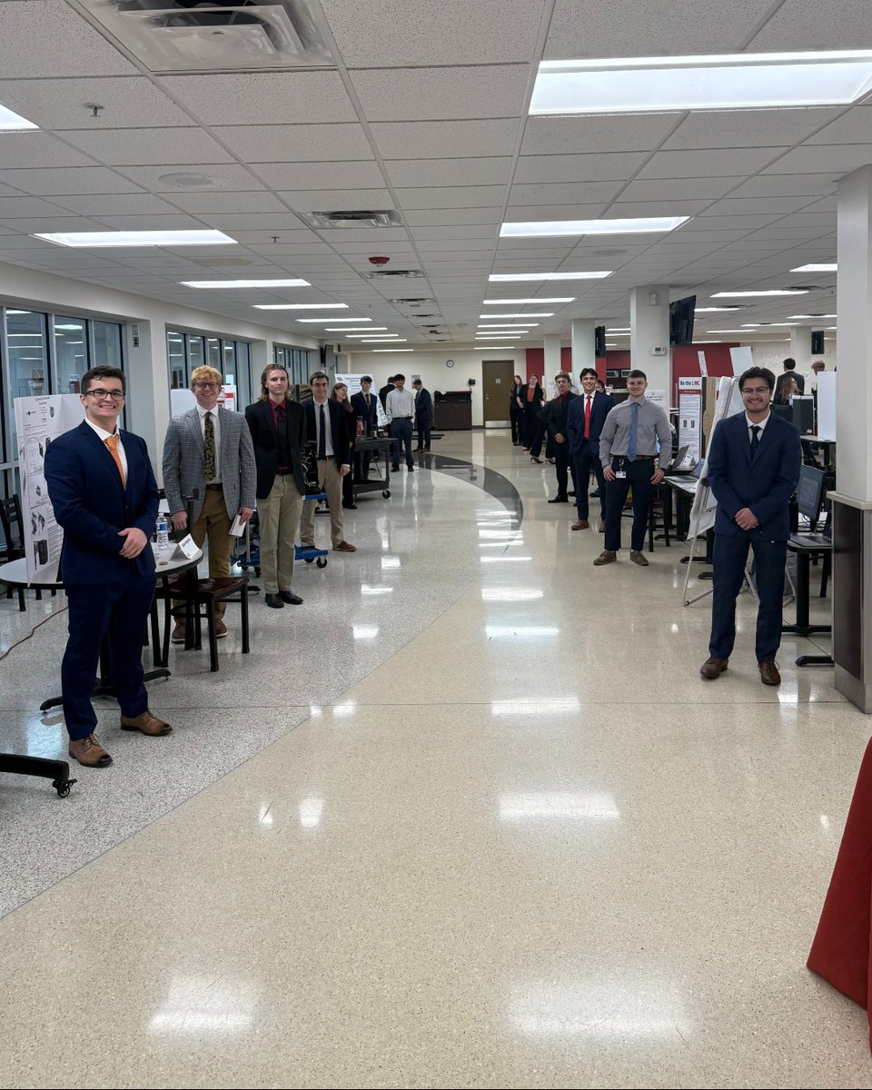 LECOCAREERS's tweet photo. Now that our summer internship program has ended, we want to extend a heartfelt thank-you to the incredible group of interns who joined Lincoln Electric over the past few months. We look forward to seeing all they accomplish as they continue their journeys. 🚀
 
#BeTheLinc https://t.co/Op6eJyRBpZ