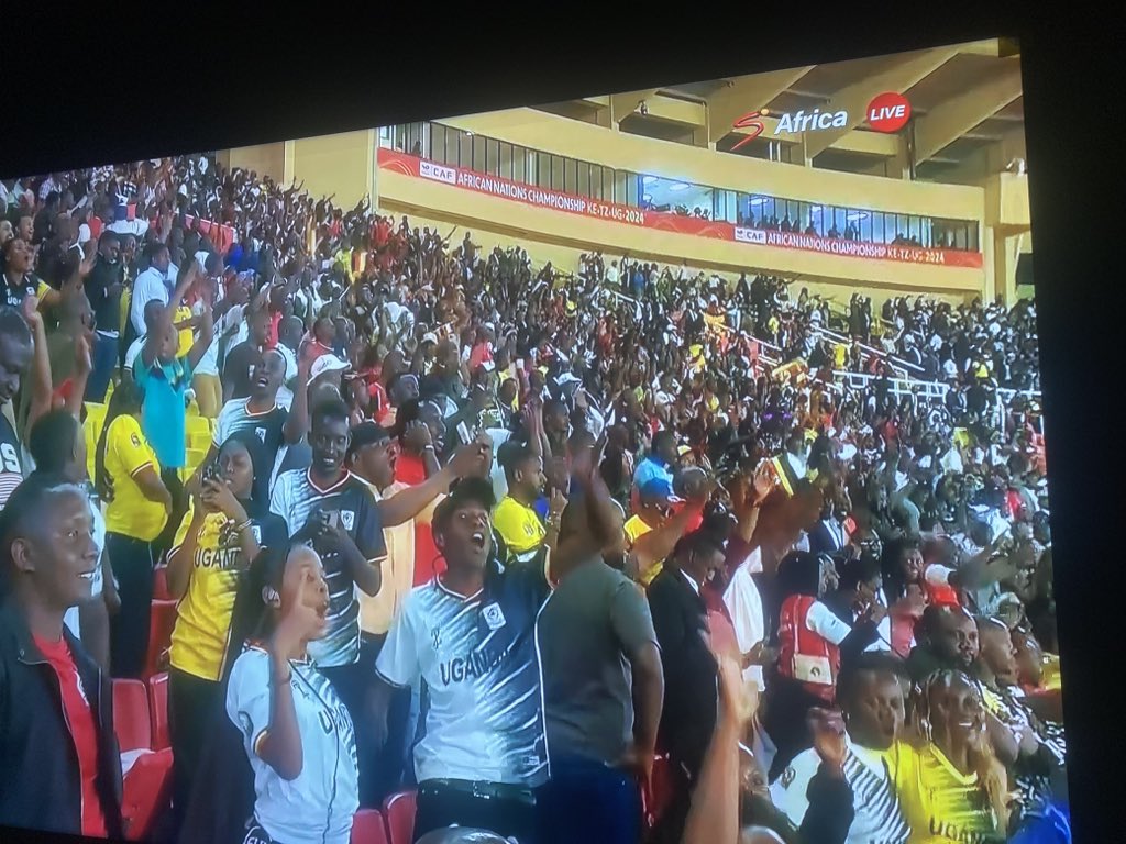 iamemmagyblog's tweet photo. Finally the referee blew the whistle 😗 
Uganda 🇺🇬 win 🏆 

#emmagypromotionupdates https://t.co/50Xw5IytO1