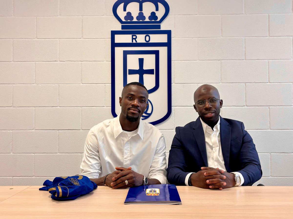 Eric Bailly (@ericbailly24) on Twitter photo Motivado para empezar pronto, oviedistas.
Orgulloso de poder formar parte de un club histórico como el <a href="/RealOviedo/">Real Oviedo</a> . Espero poder ayudar a lograr los objetivos.
#RealOviedo 🔵⚪ Motivado para empezar pronto, oviedistas.
Orgulloso de poder formar parte de un club histórico como el <a href="/RealOviedo/">Real Oviedo</a> . Espero poder ayudar a lograr los objetivos.
#RealOviedo 🔵⚪