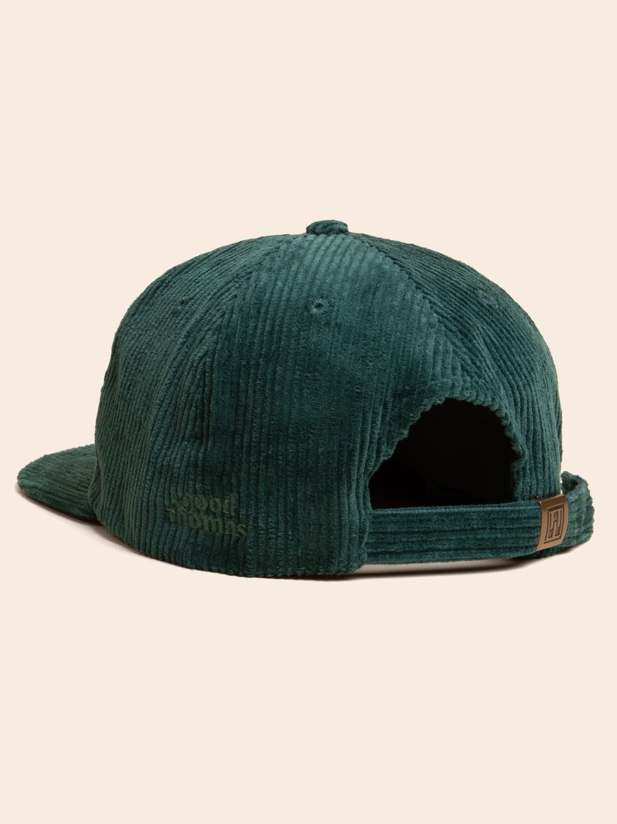 ThisIsHTAS's tweet image. Add festive flair to your pup's look with the Feliz Navi Dogs Hat! Perfect for holiday photos or winter walks, this charming hat makes your furry friend the star of the season. Shop now! 🎄🐶✨ #HolidayPets htanimalsupply.com/products/feliz…